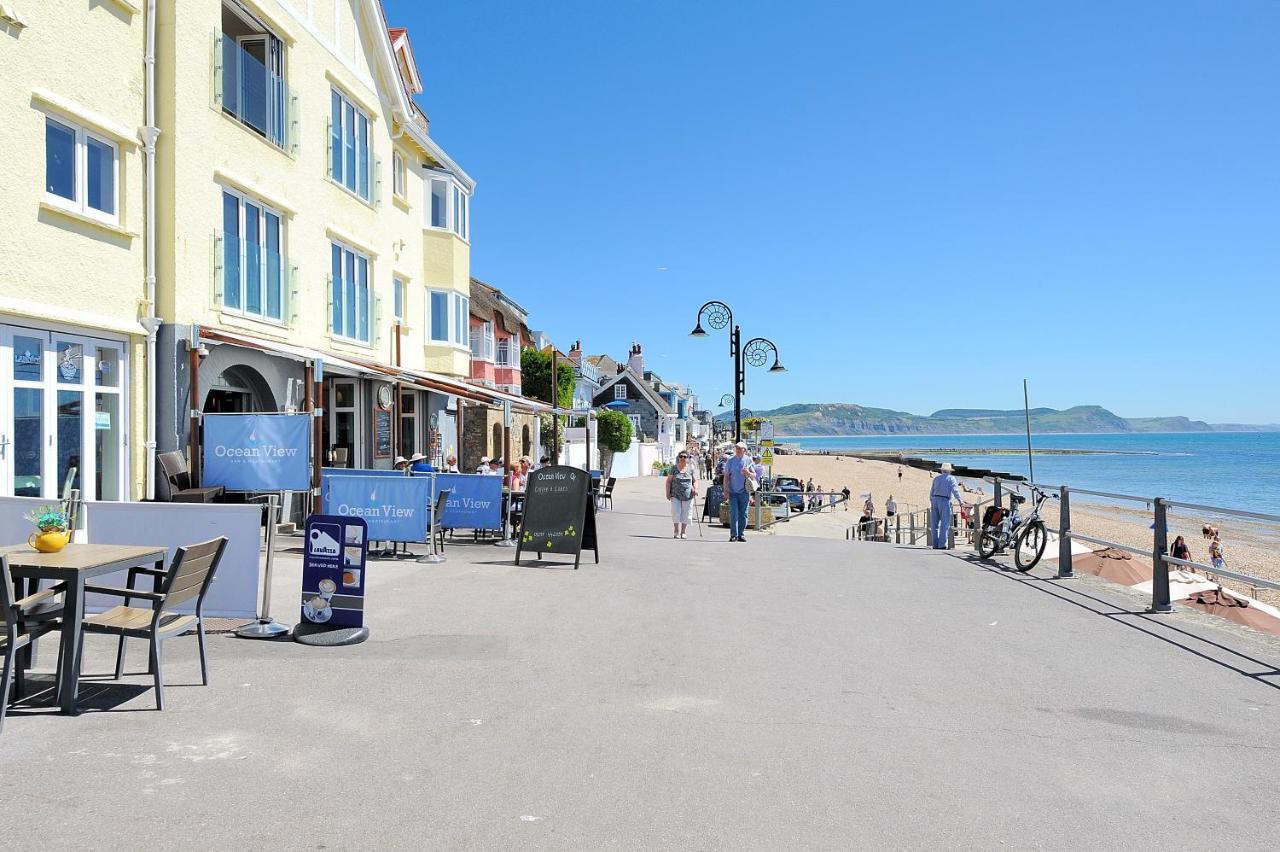 Seashore Lyme Regis Buitenkant foto